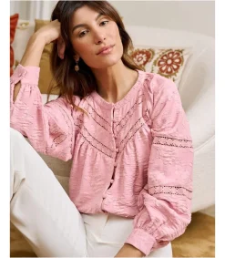 Blusa Troquelada Blusia