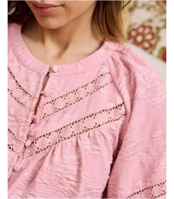 Blusa Troquelada Blusia